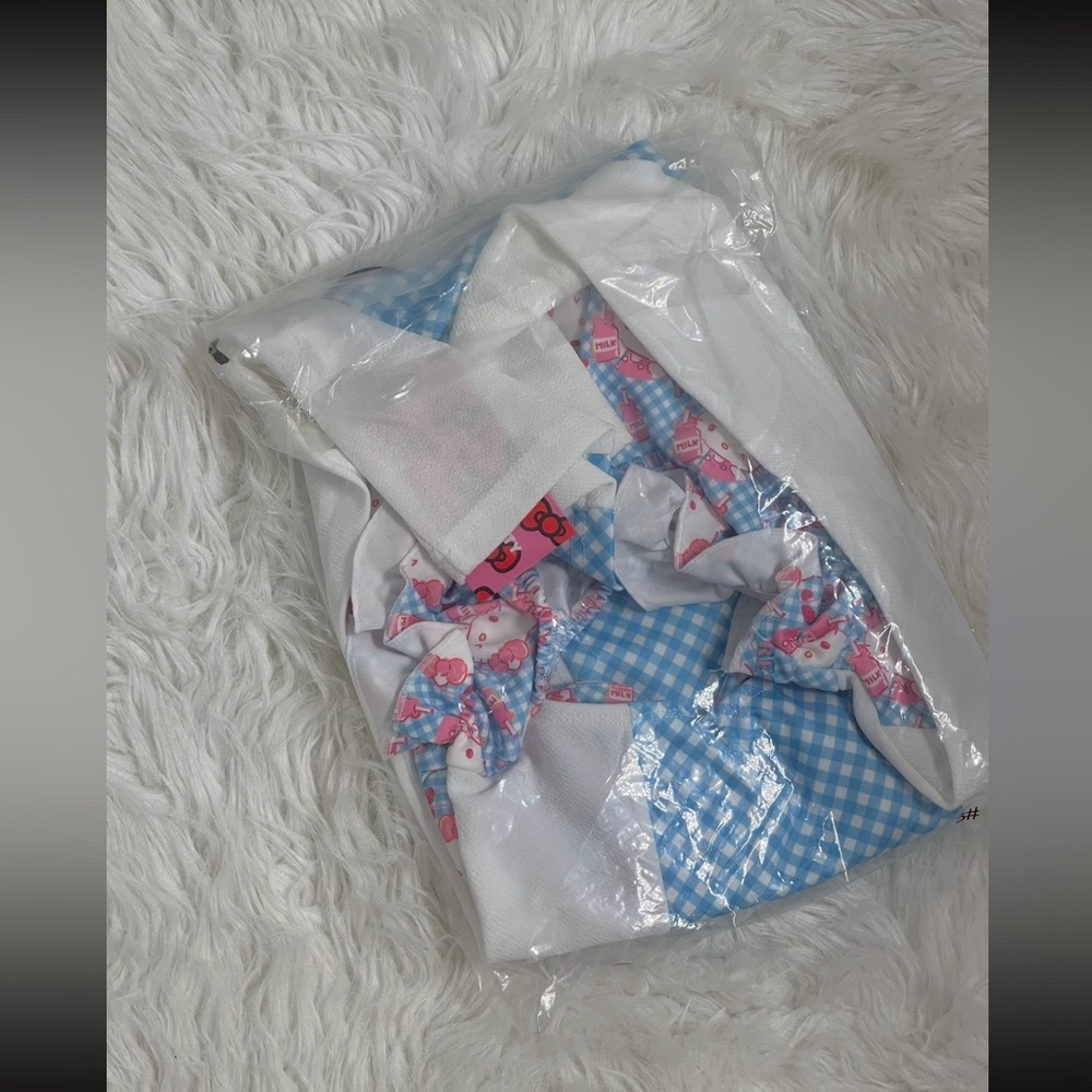 ✨Hello Kitty Dress ✨ - Picture 5 of 7
